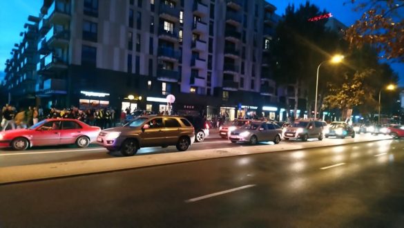 protest ulica sokratesa wypadek bmw 4