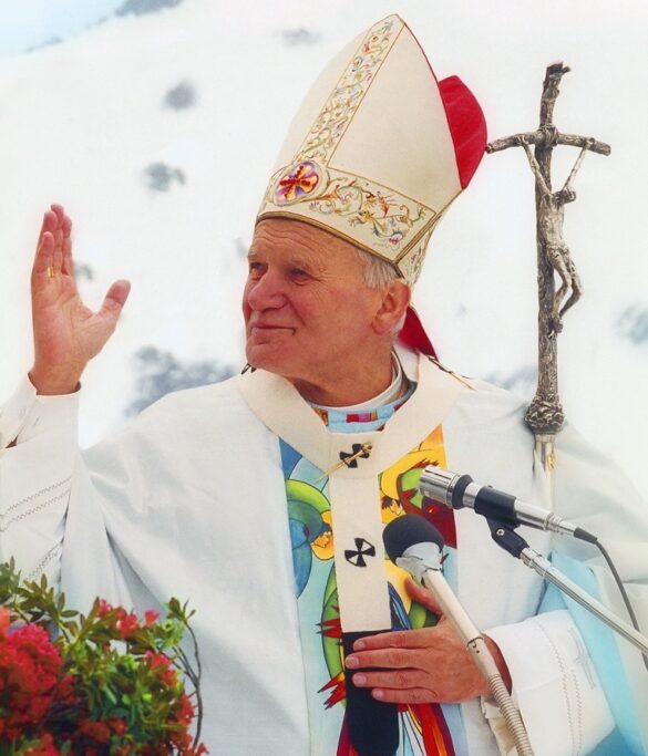 ADAMELLO PAPA Giovanni Paolo II panoramio cropped
