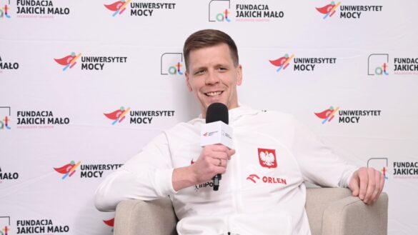 Wojciech Szczęsny w wywiadzie dla Fundacji Jakich Mało, w ramach projektu Uniwersytet Mocy Źródło: Fundacja Jakich Mało