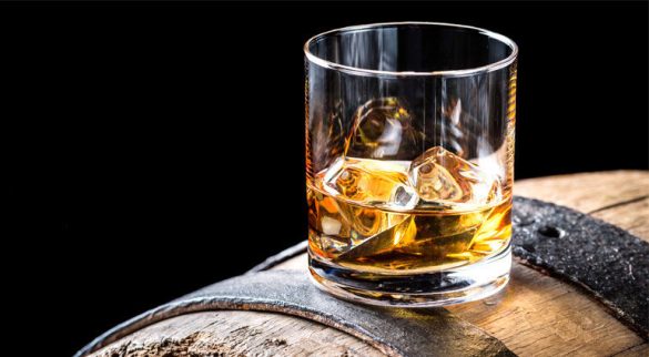 gruba szklanka z whisky 4